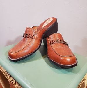 Clarks Artisan clogs slip on shoes leather 8.5